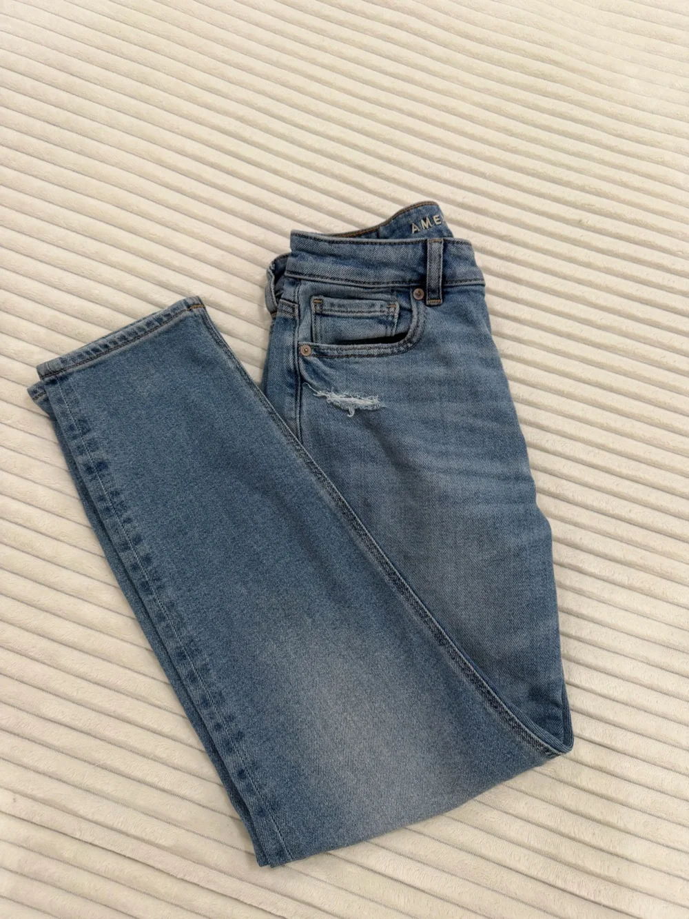 American Eagle Mom Jeans